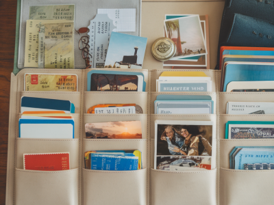 Wie erstelle ich ein pocket‑archiv für reisemitbringsel, das platzsparend organisiert ist und erinnerungen bewahrt?